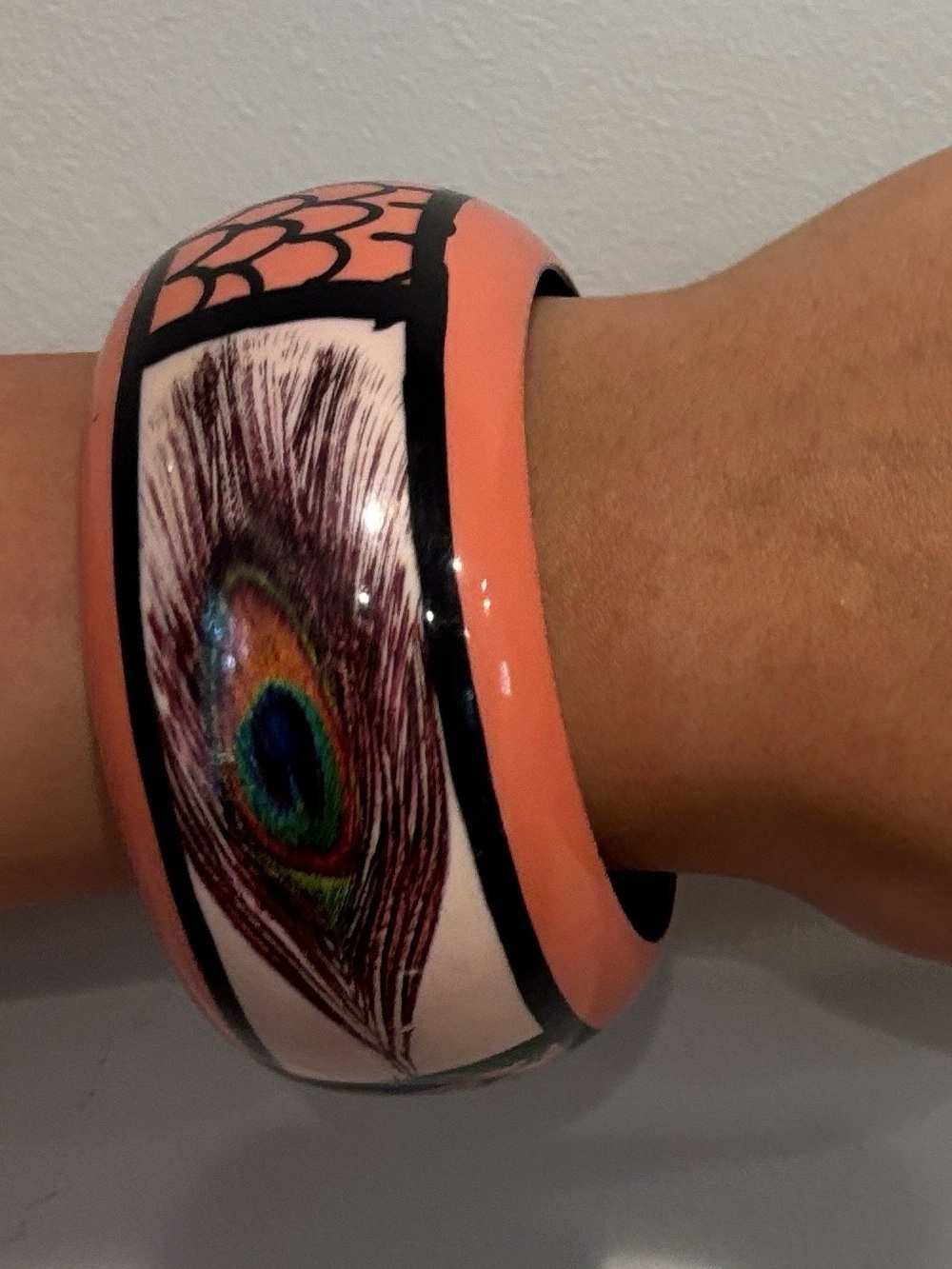 Vintage Chunky Peacock Feather Bangle Bracelet Coral Salmon Pink Boho Retro